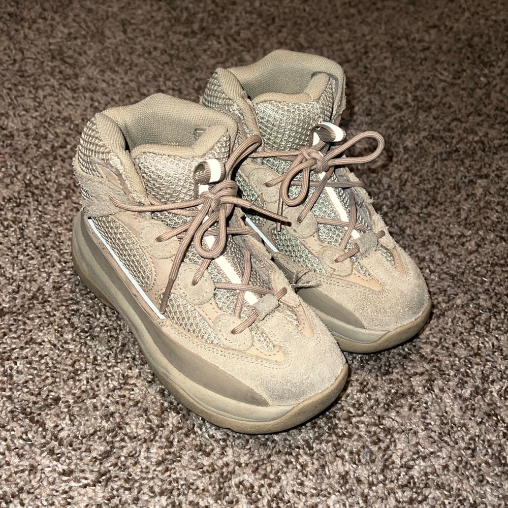 Yeezy boots kids